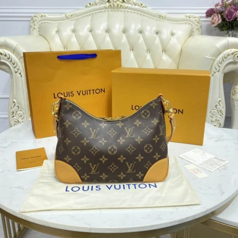 Replica bags 4 leather Louis Vuitton Monogram Boulogne Beige