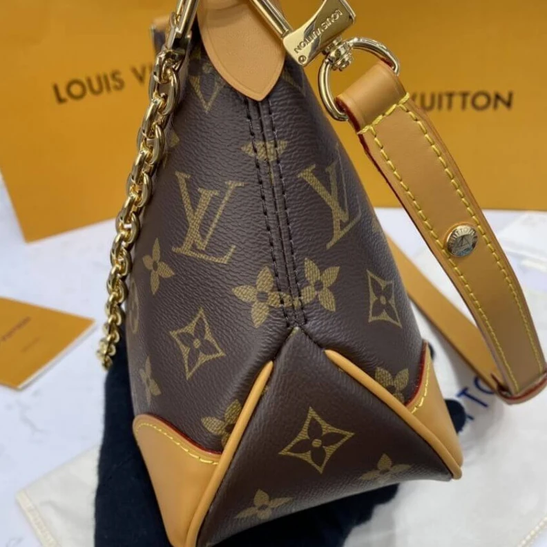 Replica bags 4 leather Louis Vuitton Monogram Boulogne Beige