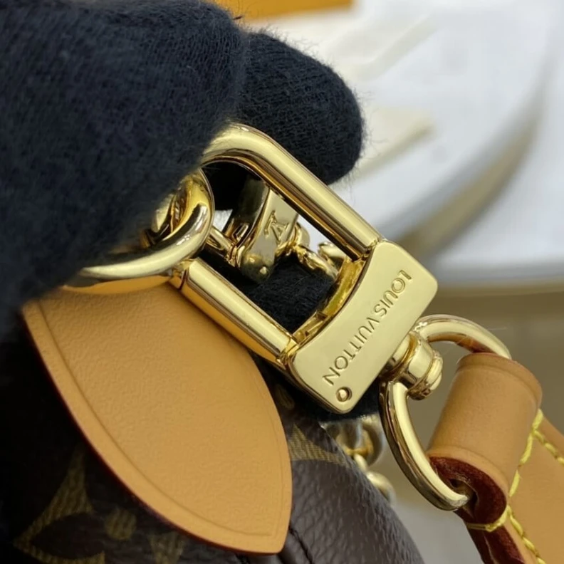 Replica bags 4 leather Louis Vuitton Monogram Boulogne Beige