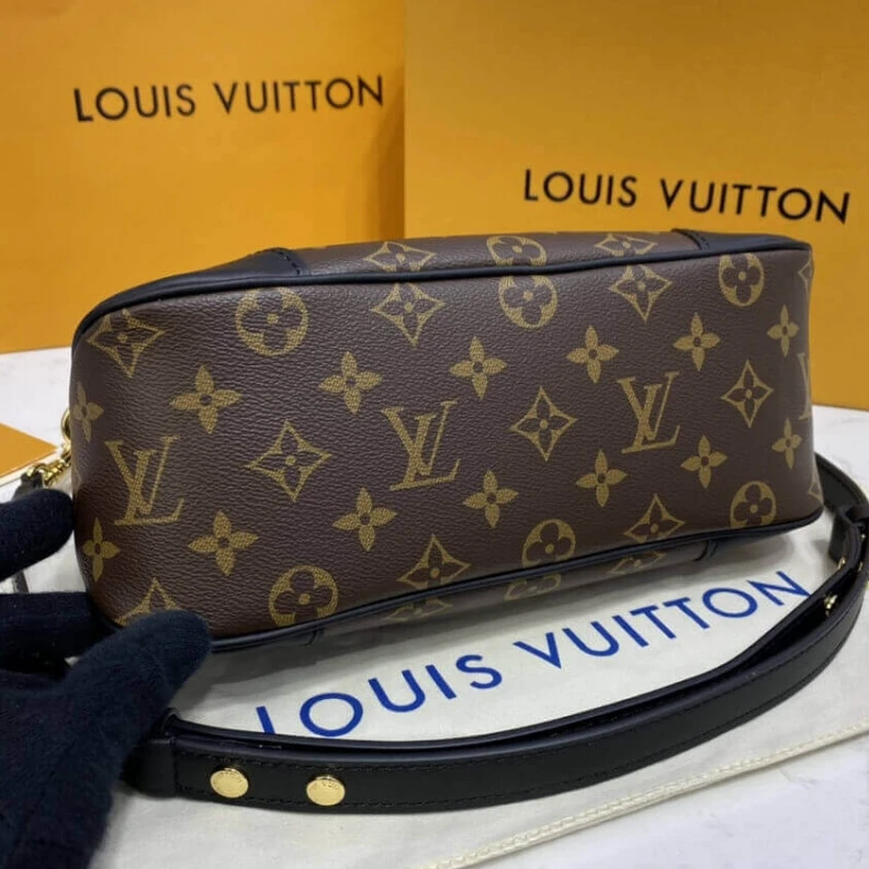 Top lv 4 leather Louis Vuitton Monogram Boulogne Black
