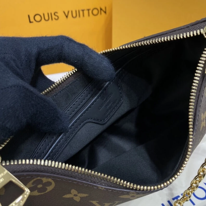Top lv 4 leather Louis Vuitton Monogram Boulogne Black