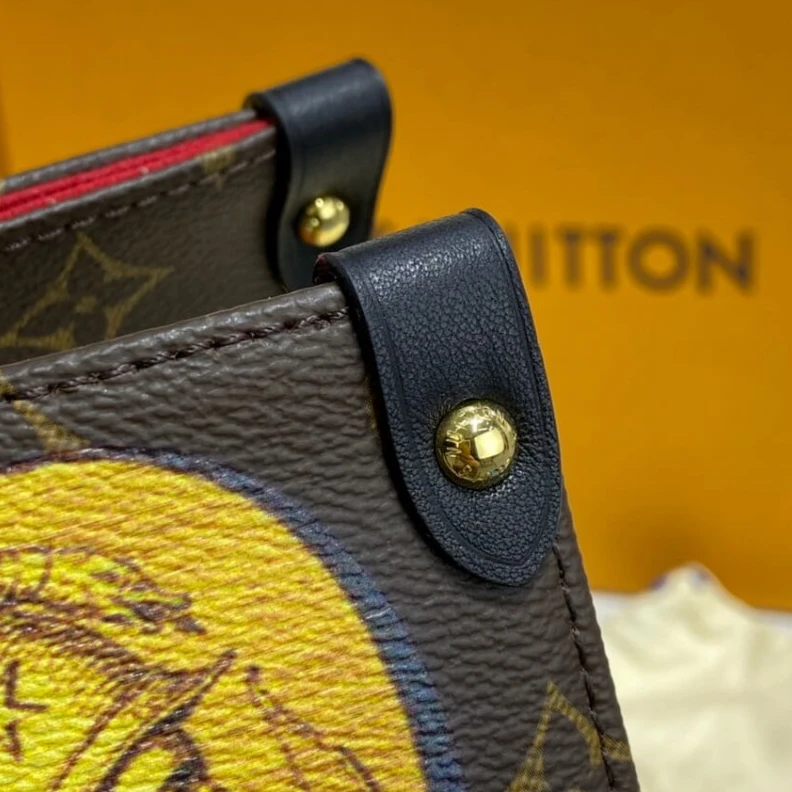 Replica bags Microfibe Louis Vuitton Monogram Cameo Printed Onthego MM