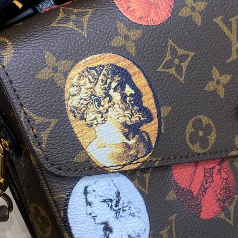 Replica bags Monogram Louis Vuitton Monogram Cameo Printed Pochette Metis M59257