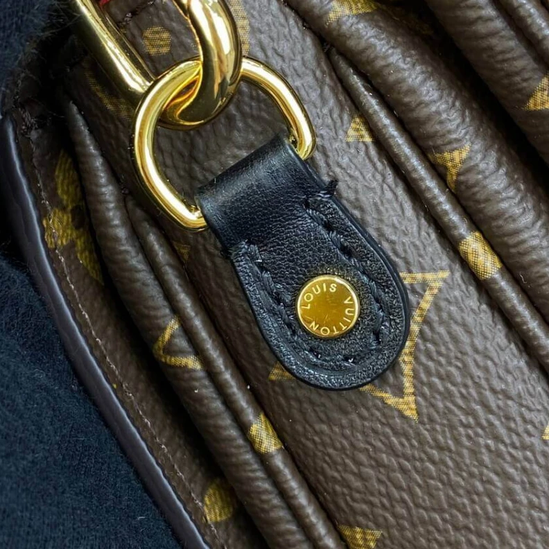Replica bags Monogram Louis Vuitton Monogram Cameo Printed Pochette Metis M59257