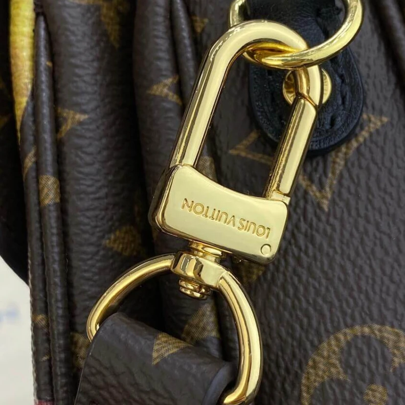 Replica bags Monogram Louis Vuitton Monogram Cameo Printed Pochette Metis M59257