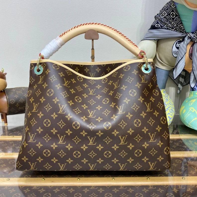 Louis vuitton locations Natural C Louis Vuitton Monogram Canvas Artsy MM