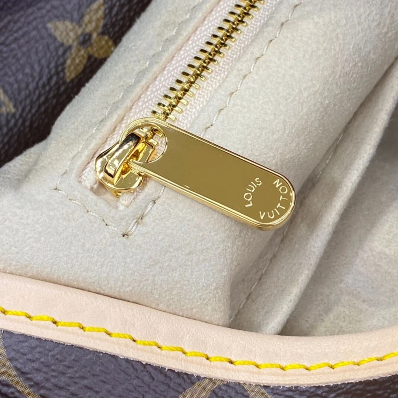Louis vuitton locations Natural C Louis Vuitton Monogram Canvas Artsy MM