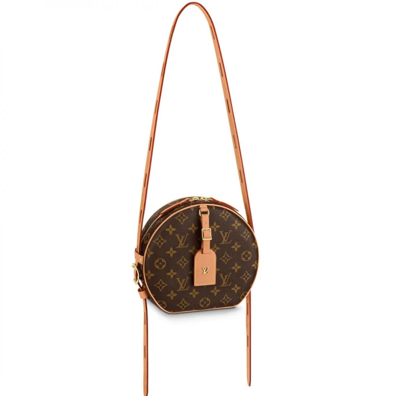 20.0 x 22 LV Monogram Canvas Boite Chapeau Souple MM