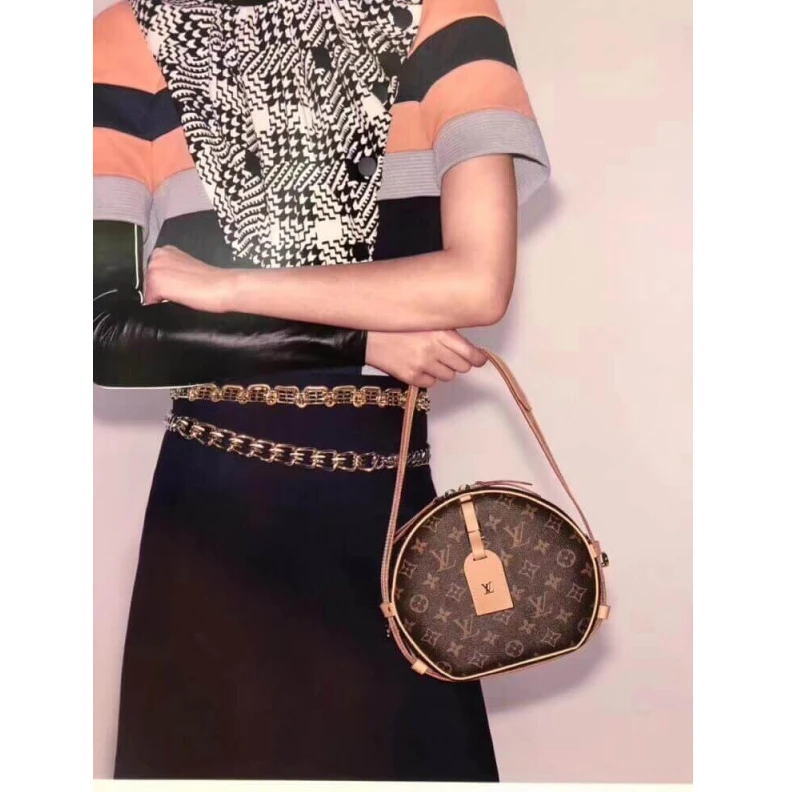 Replica bags 20.0 x 22 LV Monogram Canvas Boite Chapeau Souple MM
