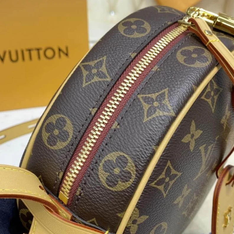 Replica bags 20.0 x 22 LV Monogram Canvas Boite Chapeau Souple MM