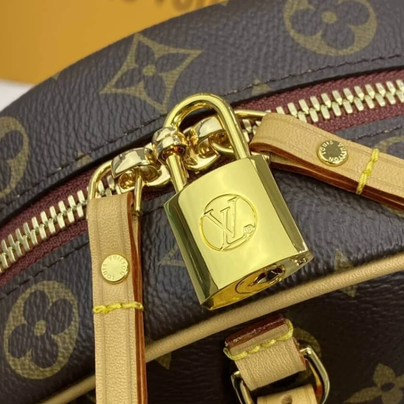 Replica bags 20.0 x 22 LV Monogram Canvas Boite Chapeau Souple MM