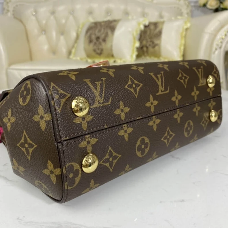 Replica bags lv Handle: S LV Monogram Canvas Cluny BB