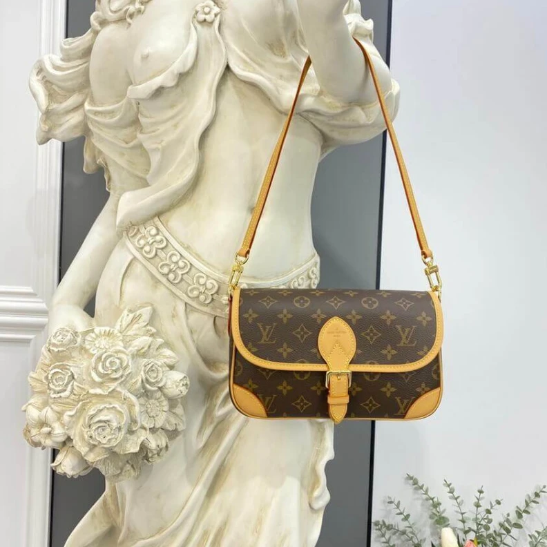 Top lv Monogram Louis Vuitton Monogram Canvas Diane Bag