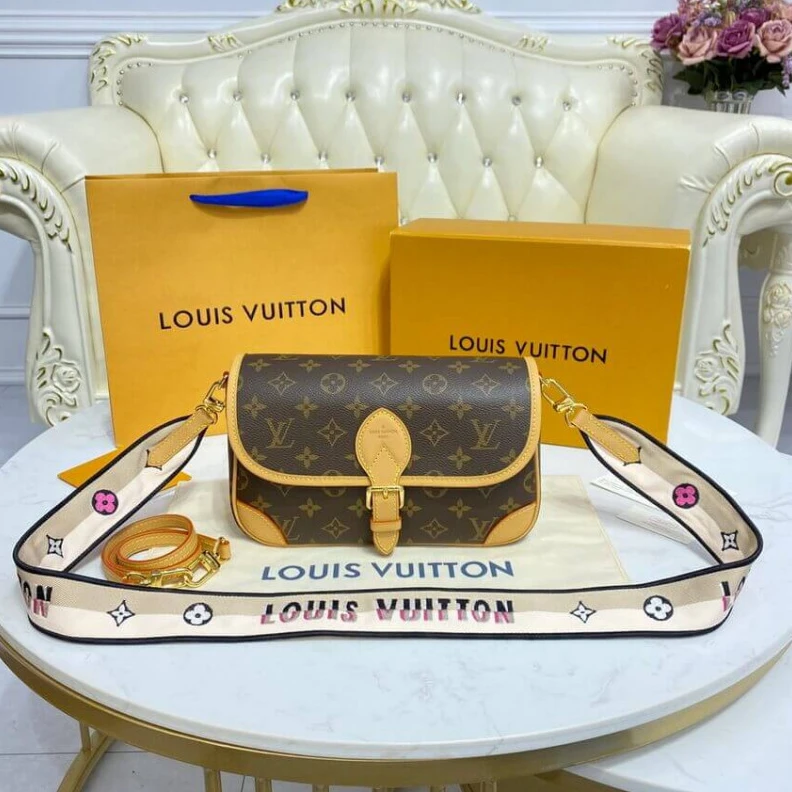 Top lv Monogram Louis Vuitton Monogram Canvas Diane Bag