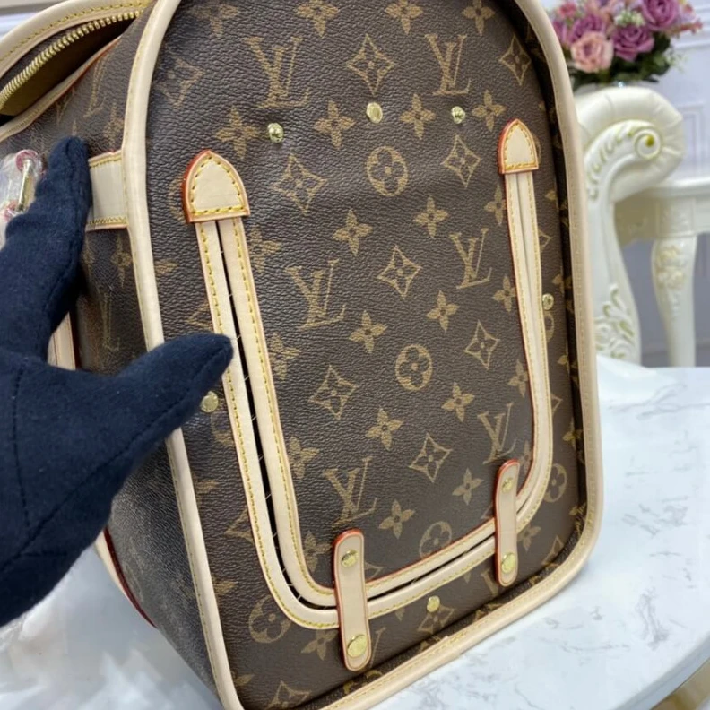 Mythick ru Double zi LV Monogram Canvas Dog Carrier 40