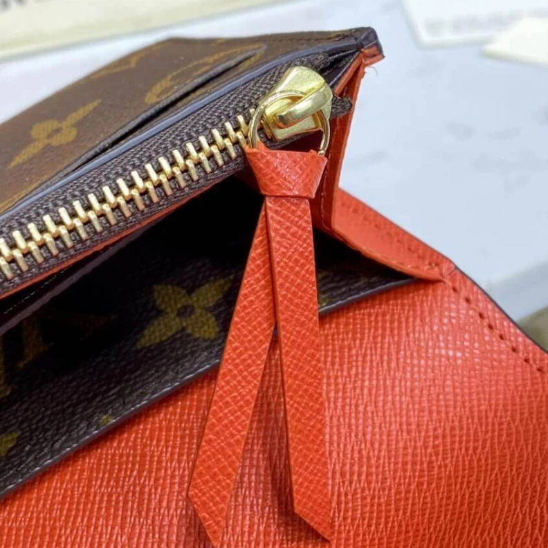 Mythick 4 credit Louis Vuitton Monogram Canvas Emilie Wallet Orange
