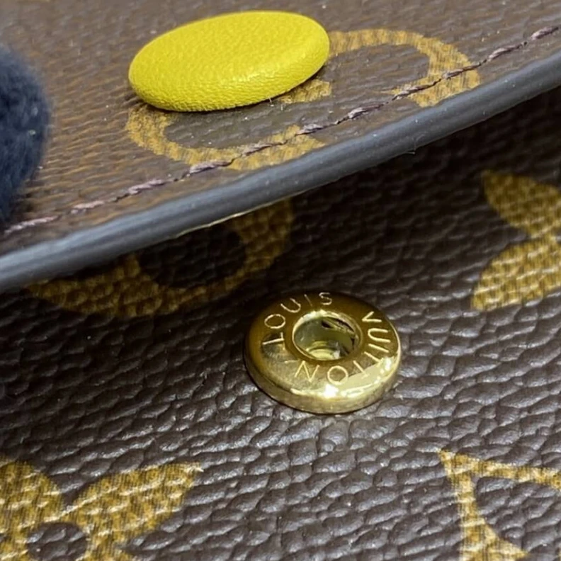 Top lv Pressstud Louis Vuitton Monogram Canvas Emilie Wallet Yellow