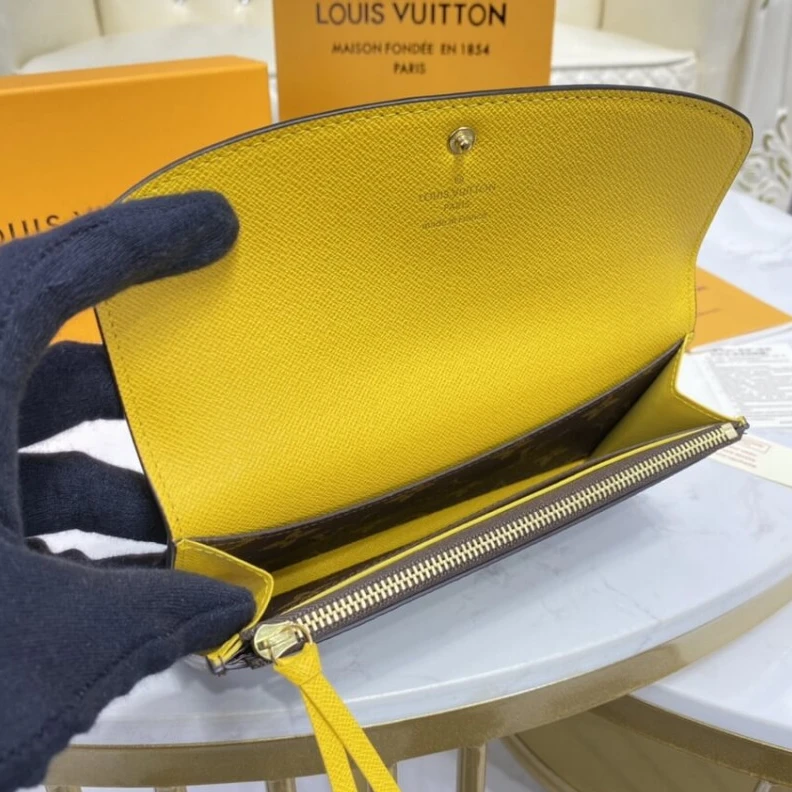 Top lv Pressstud Louis Vuitton Monogram Canvas Emilie Wallet Yellow