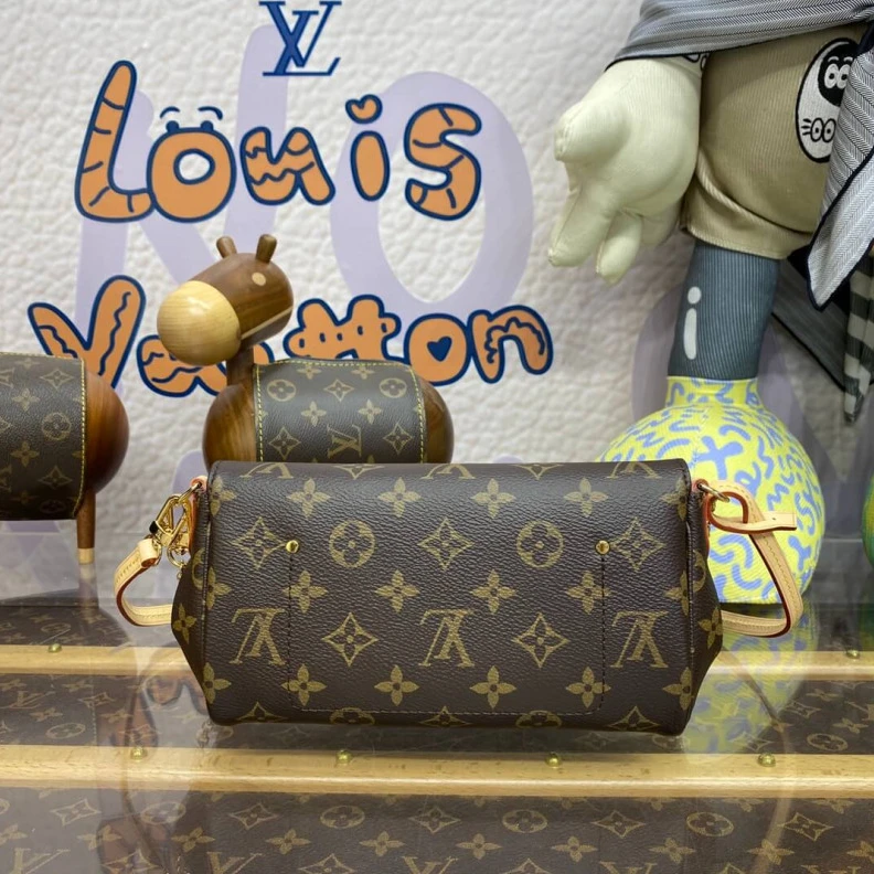 Mythick ru <span styl LV Monogram Canvas Favorite PM