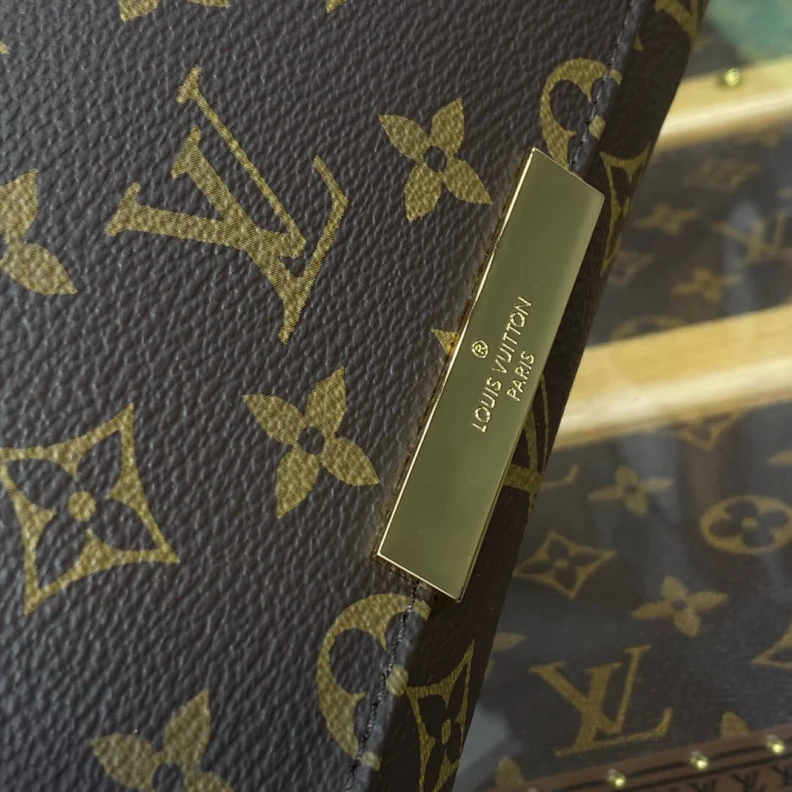 Mythick ru <span styl LV Monogram Canvas Favorite PM