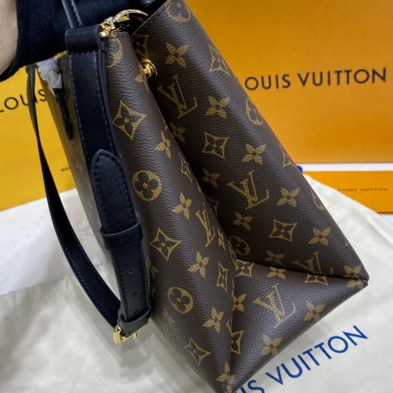 Replica bag 2 flat in Louis Vuitton Monogram Canvas Flower Tote Black