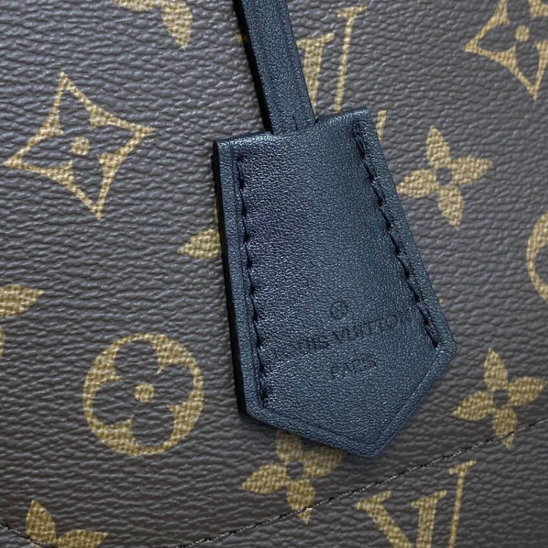 Replica bag 2 flat in Louis Vuitton Monogram Canvas Flower Tote Black