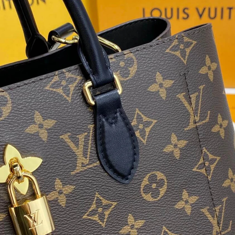 Replica bag 2 flat in Louis Vuitton Monogram Canvas Flower Tote Black