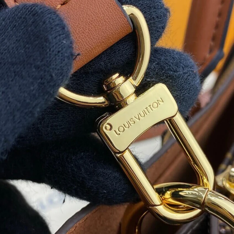 Replica bags lv Handle: D LV Monogram Canvas Flower Tote Caramel