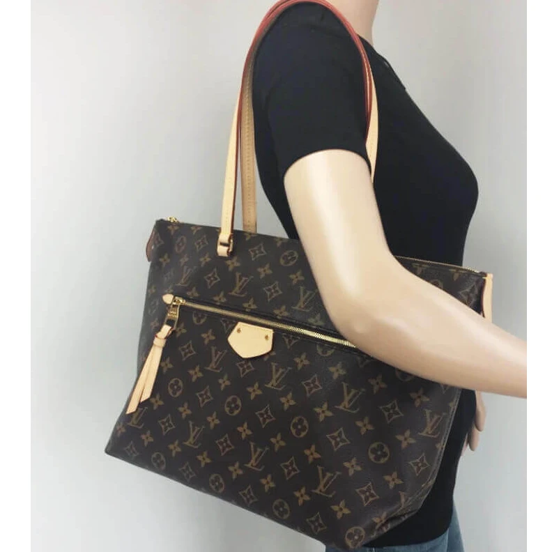 Replica bag Golden me LV Monogram Canvas Iena MM