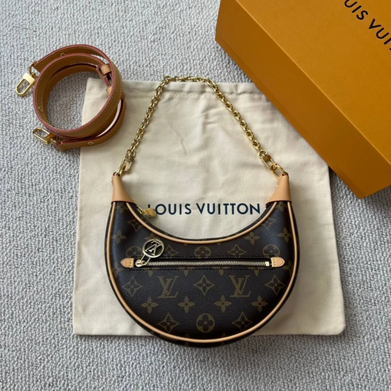 Mythick.ru Strap dro Louis Vuitton Monogram Canvas Loop Bag