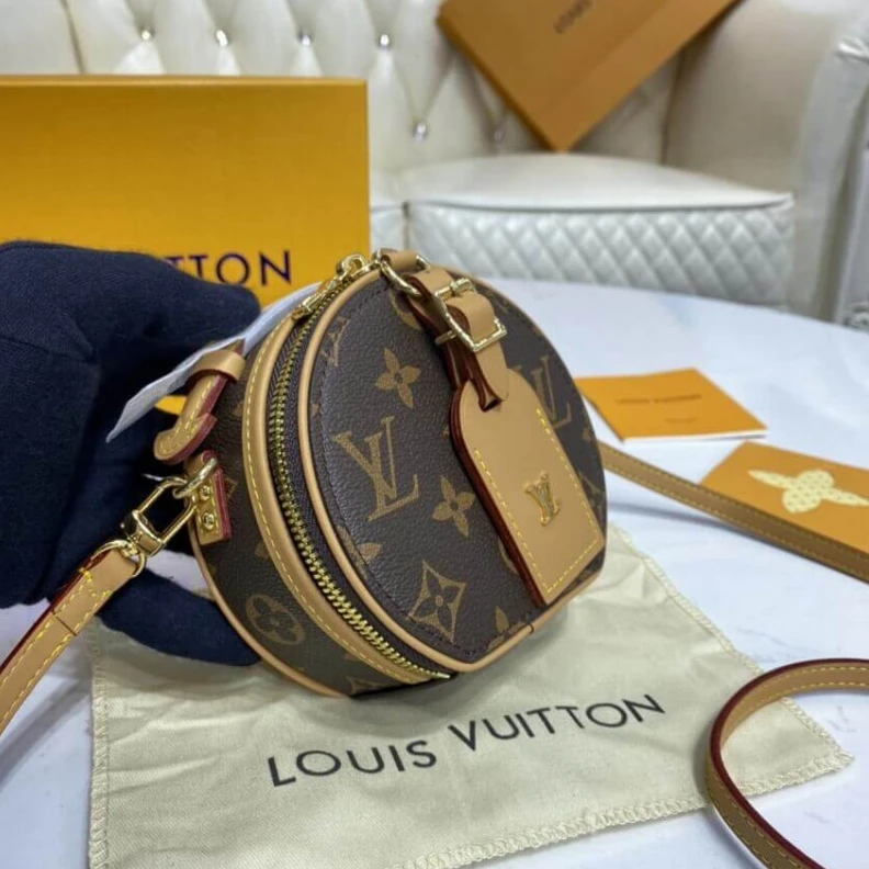 Mythick Belt loop LV Monogram Canvas Mini Boite Chapeau