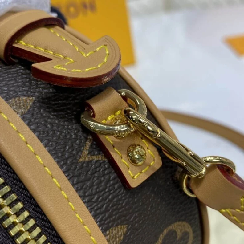 Mythick Belt loop LV Monogram Canvas Mini Boite Chapeau
