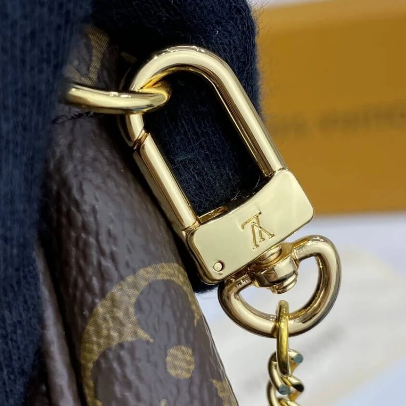 Mythick.ru Microfibe Louis Vuitton Monogram Canvas Mini Pochette Accessoires