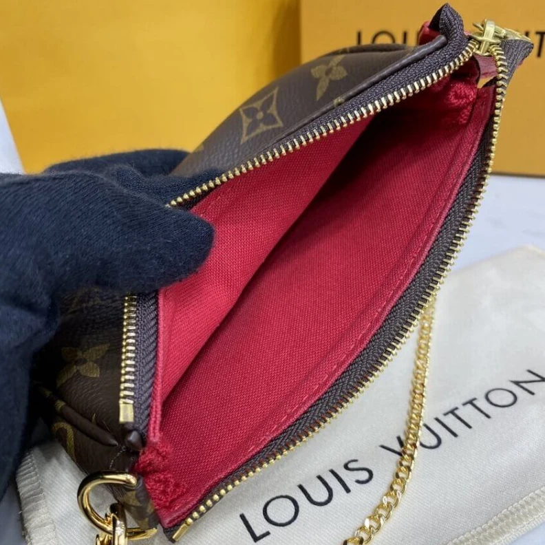 Mythick.ru Microfibe Louis Vuitton Monogram Canvas Mini Pochette Accessoires