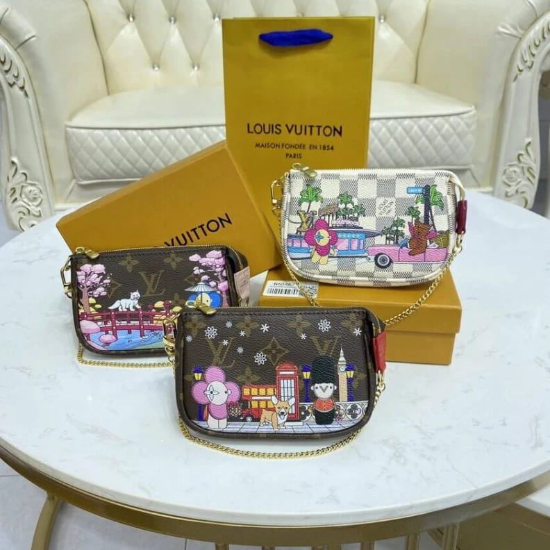 Mythick.ru Microfibe Louis Vuitton Monogram Canvas Mini Pochette Accessoires