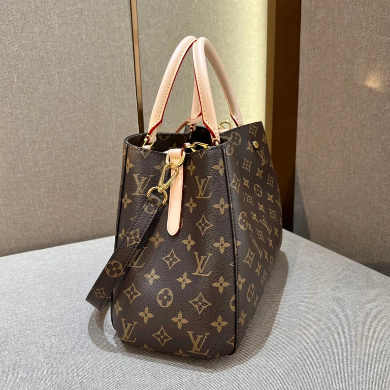 Top lv Strap:Rem Louis Vuitton Monogram Canvas Montaigne MM