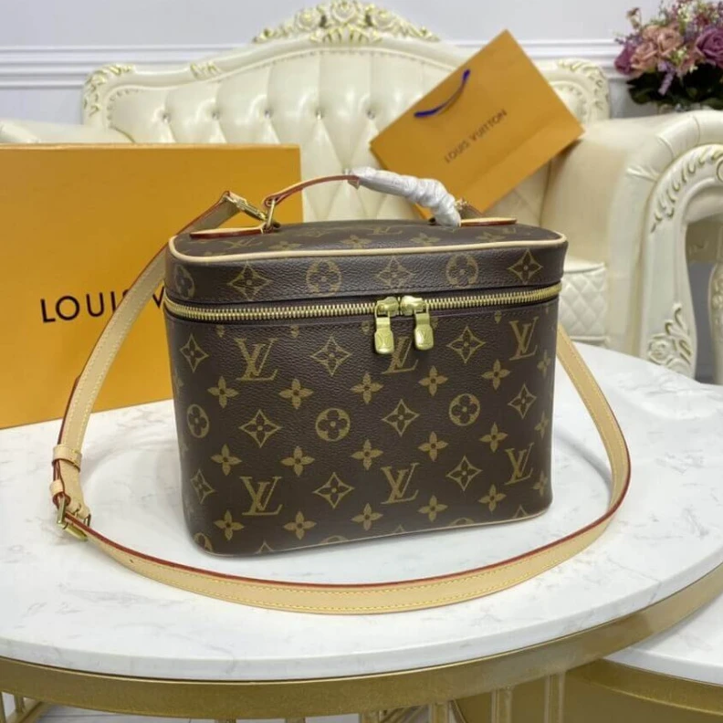 Lv belts replica One insid Louis Vuitton Monogram Canvas Nice BB Toiletry Pouch