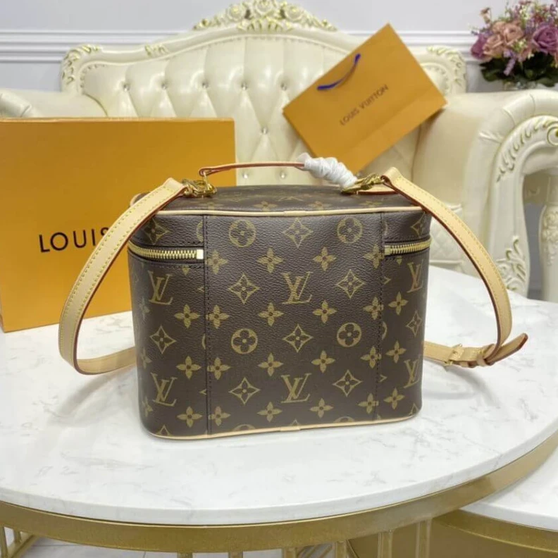 Lv belts replica One insid Louis Vuitton Monogram Canvas Nice BB Toiletry Pouch