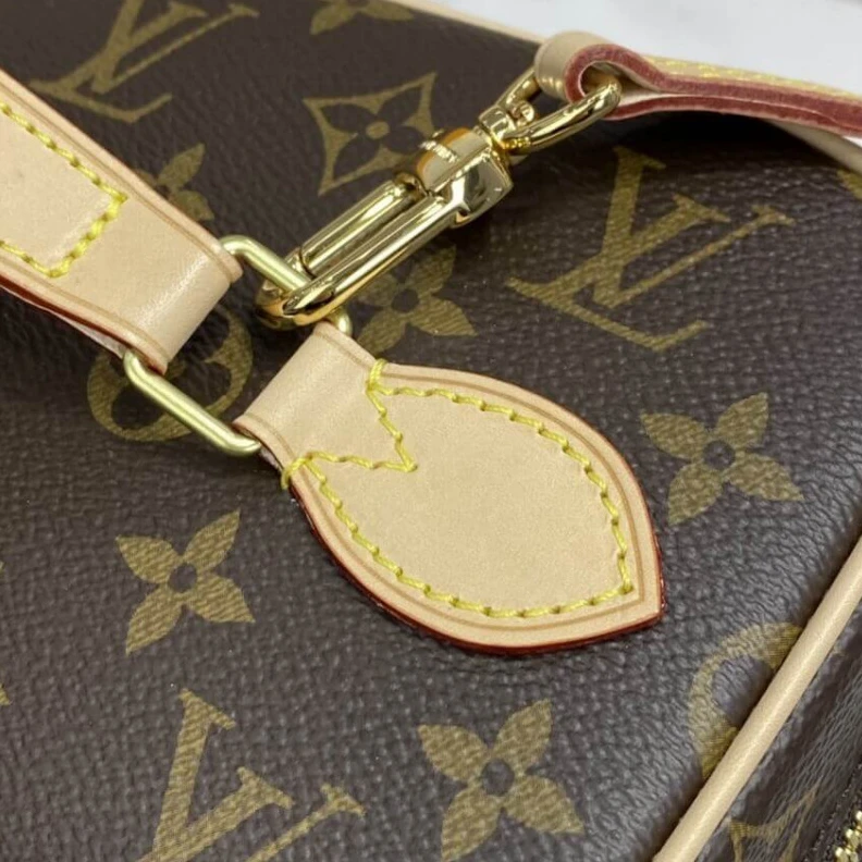 Lv belts replica One insid Louis Vuitton Monogram Canvas Nice BB Toiletry Pouch