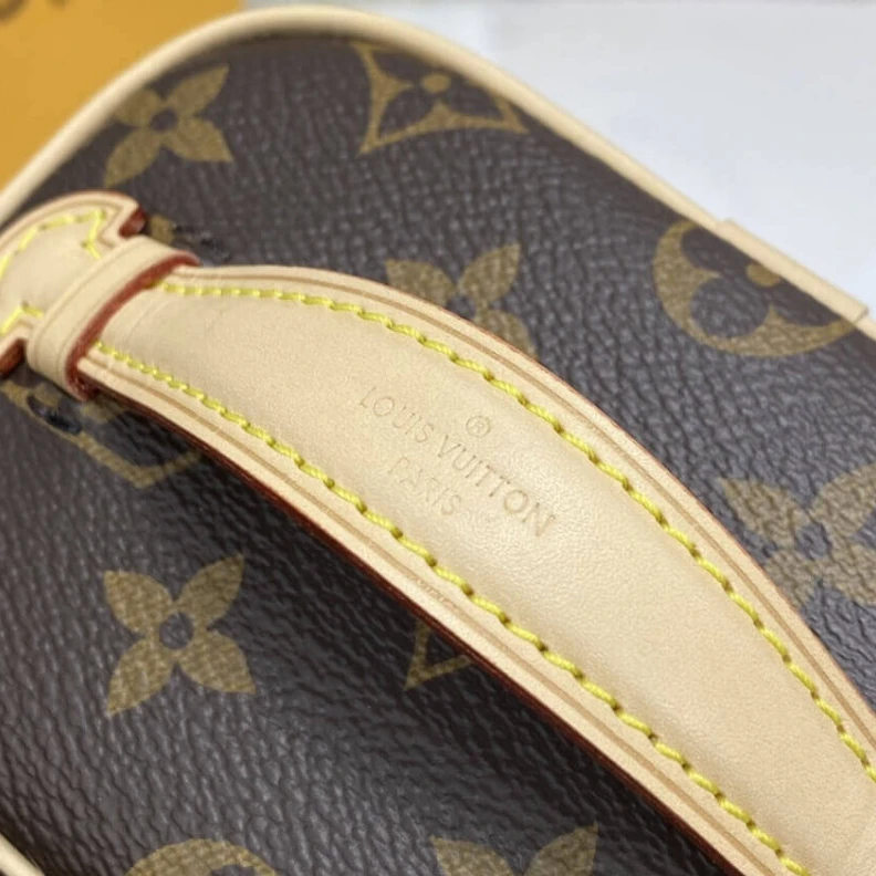 Mythick ru Handle: S LV Monogram Canvas Nice Mano Toiletry Pouch