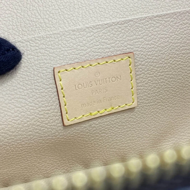 Mythick.ru Monogram LV Monogram Canvas Nice Mini Toiletry Pouch