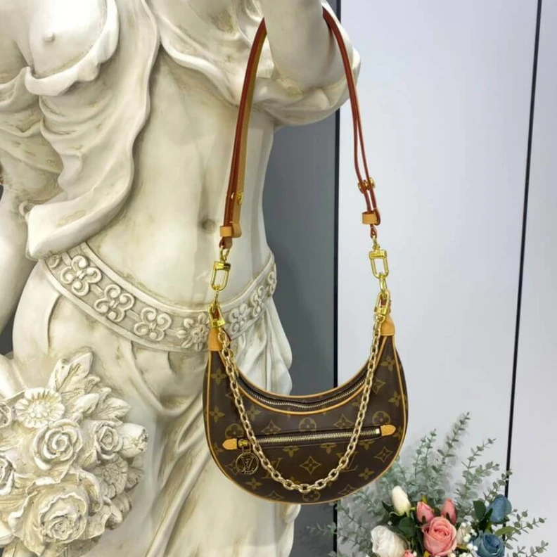 Replica bag Monogram Louis Vuitton Monogram Canvas Odeo Hobo Bag