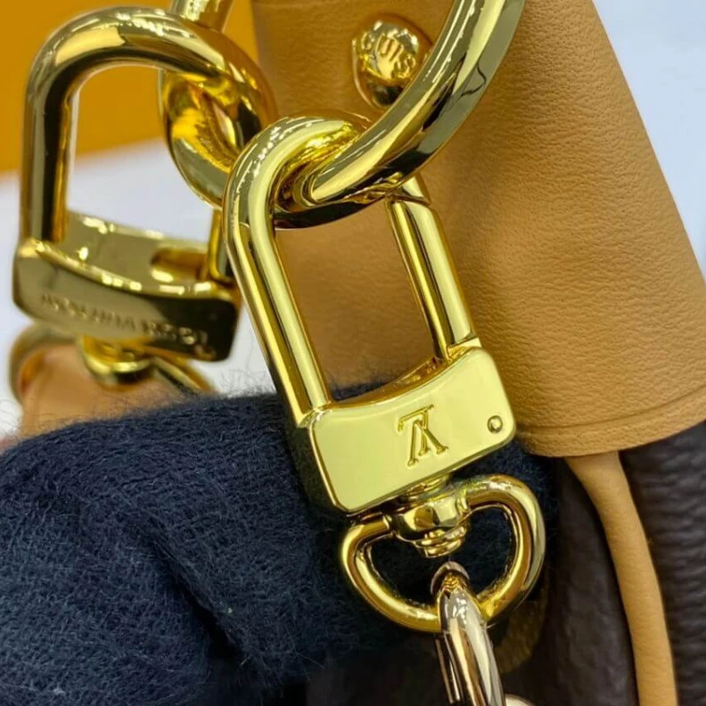 Replica bag Monogram Louis Vuitton Monogram Canvas Odeo Hobo Bag