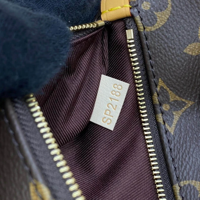 Replica bag Monogram Louis Vuitton Monogram Canvas Odeo Hobo Bag