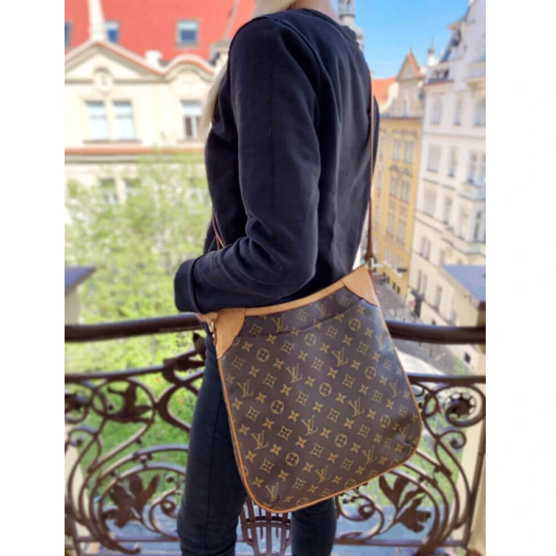 Mythick ru Adjustabl LV Monogram Canvas Odeon MM