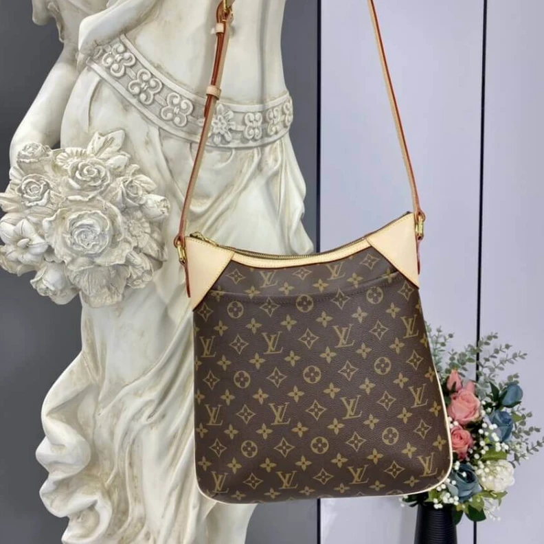 Mythick ru Adjustabl LV Monogram Canvas Odeon MM