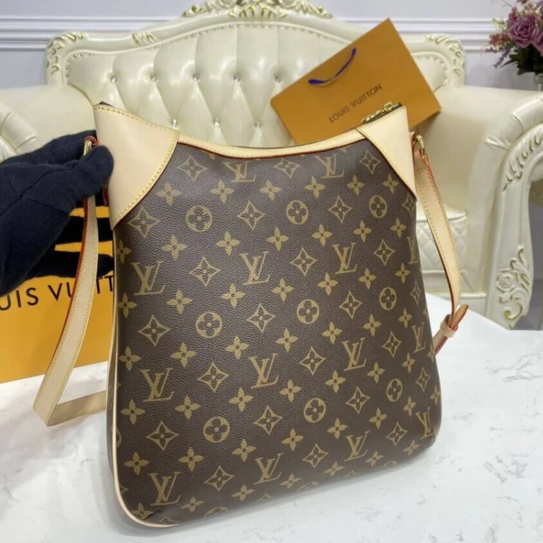 Mythick ru Adjustabl LV Monogram Canvas Odeon MM