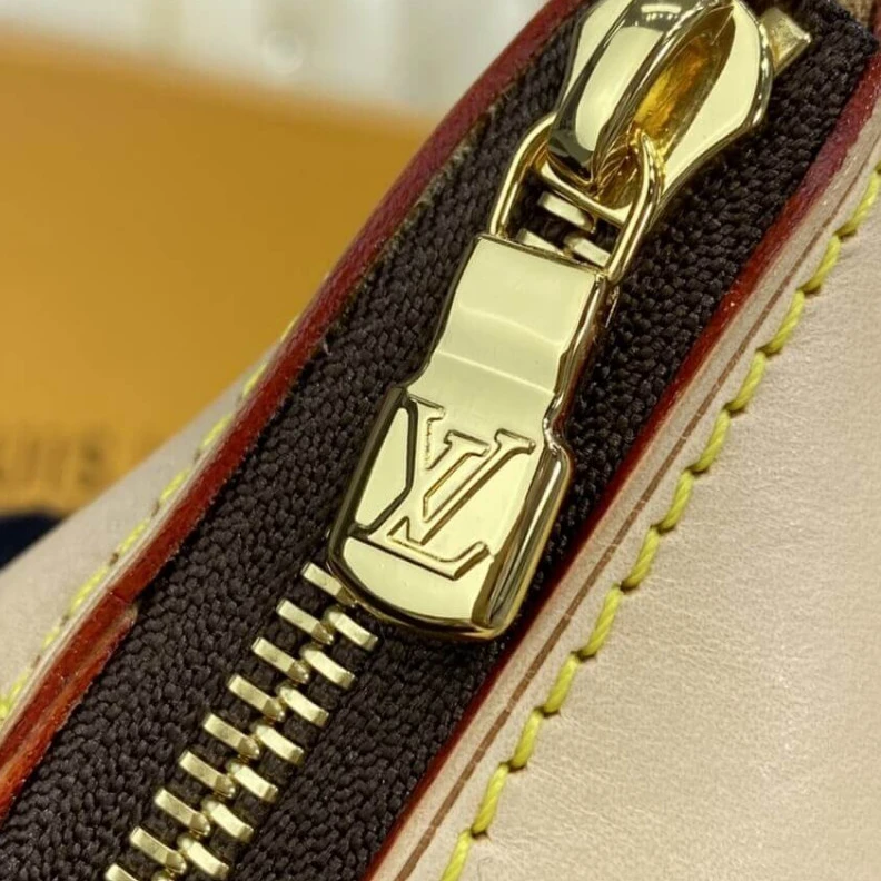 Mythick ru Adjustabl LV Monogram Canvas Odeon MM