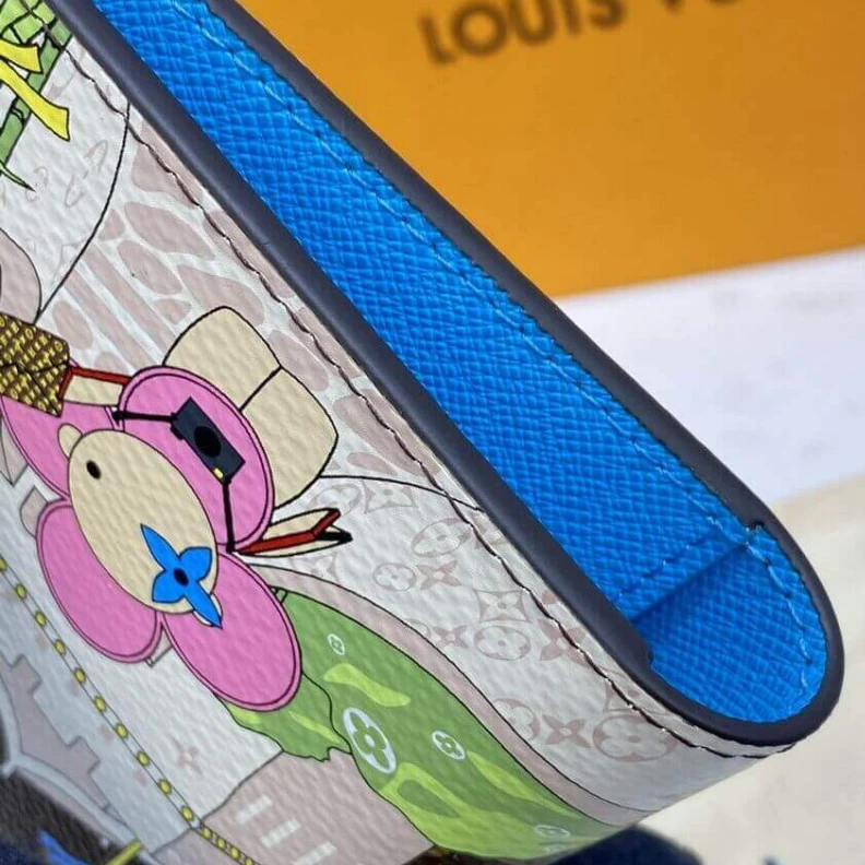 Mythick.ru 1 flat po Louis Vuitton Monogram Canvas Passport Cover