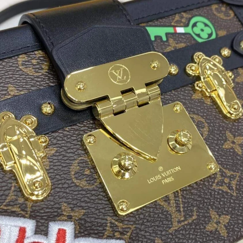 Mythick This playf LV Monogram Canvas Petite Malle